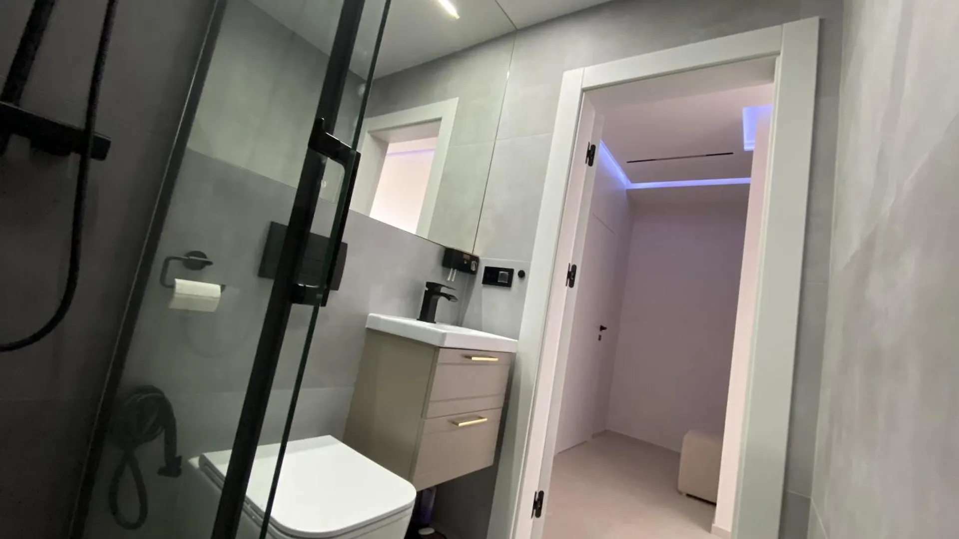 Smart Studio Plazhi Vjeter Vlore